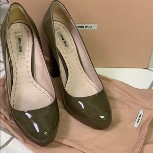 Miu Miu patent army/olive brown leather pumps 38